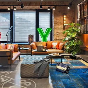 Hotel Moxy Praga, Warschau